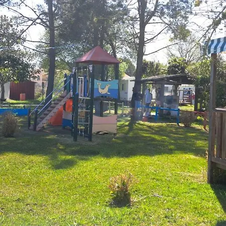 Land'shause 2* פטיאס