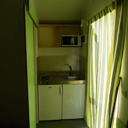 פארק נופש Land'shause 2*
