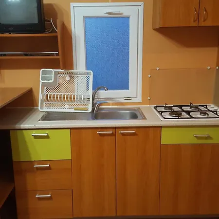 Land'shause База отдыха 2*