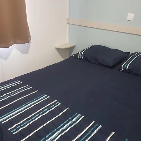 Land'shause פטיאס