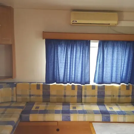 Land'shause פארק נופש פטיאס