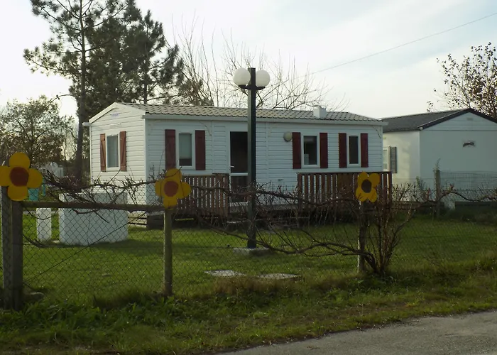 Parco vacanze Land'shause 2*