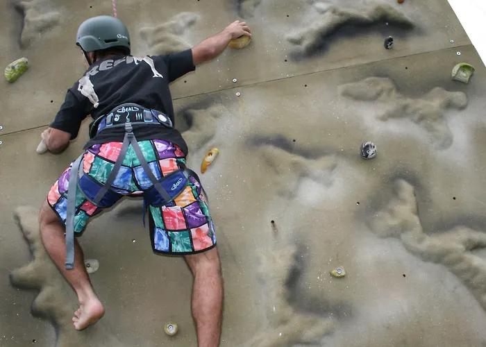 Land'shause Aldeamento Turístico 2*